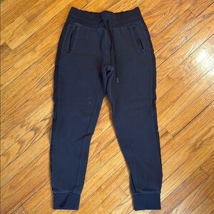 Womens lululemon Black Jogger Pants